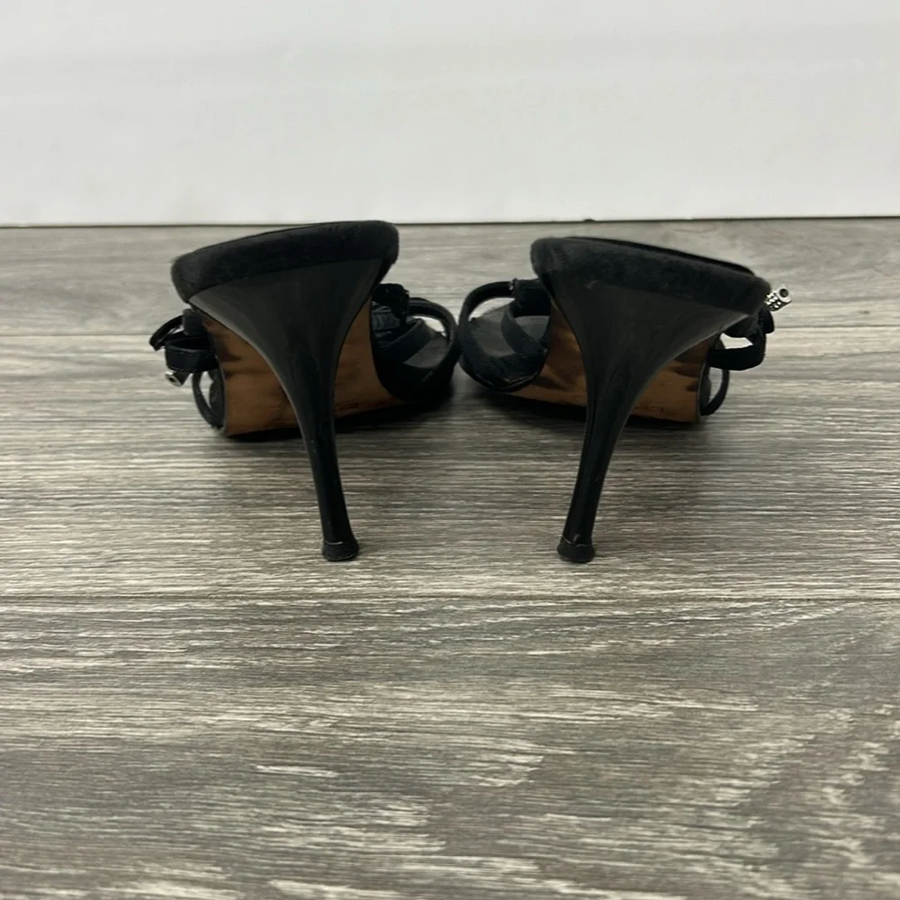 Y2K Vintage Bebe Black Strappy Sandals with Silver Details Size 7.5